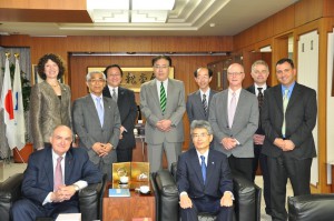 IU President McRobbie and Osaka University President Hirano, seated in front of members of IU's delegation and Osaka University faculty and staff.