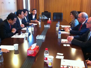 President McRobbie meets with officials from the Shanghai Central Conservatory.